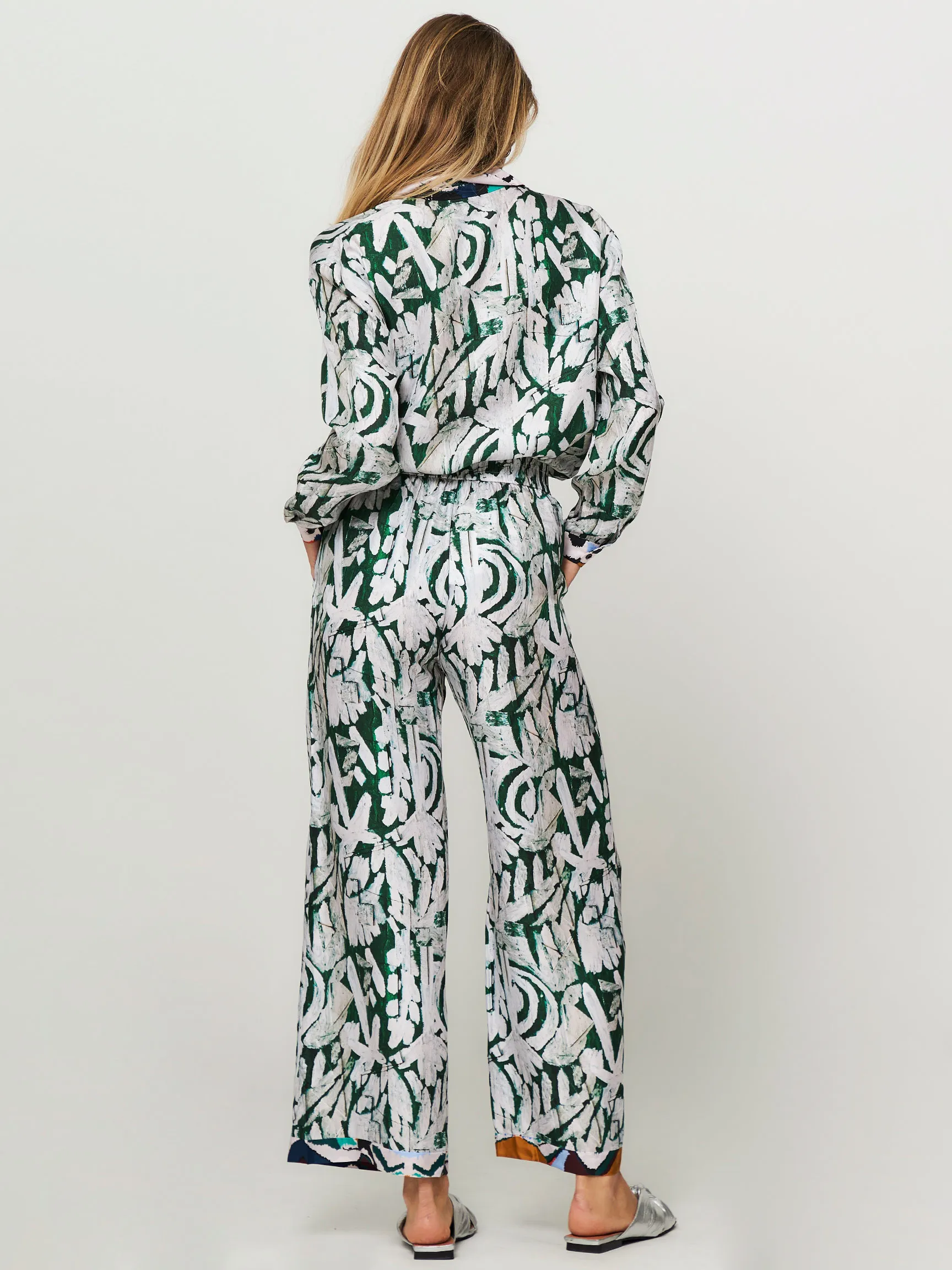 Munthe Jesseia, zijden blouse