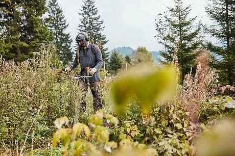 Stihl FS 131 Benzine Bosmaaier met Maaikop