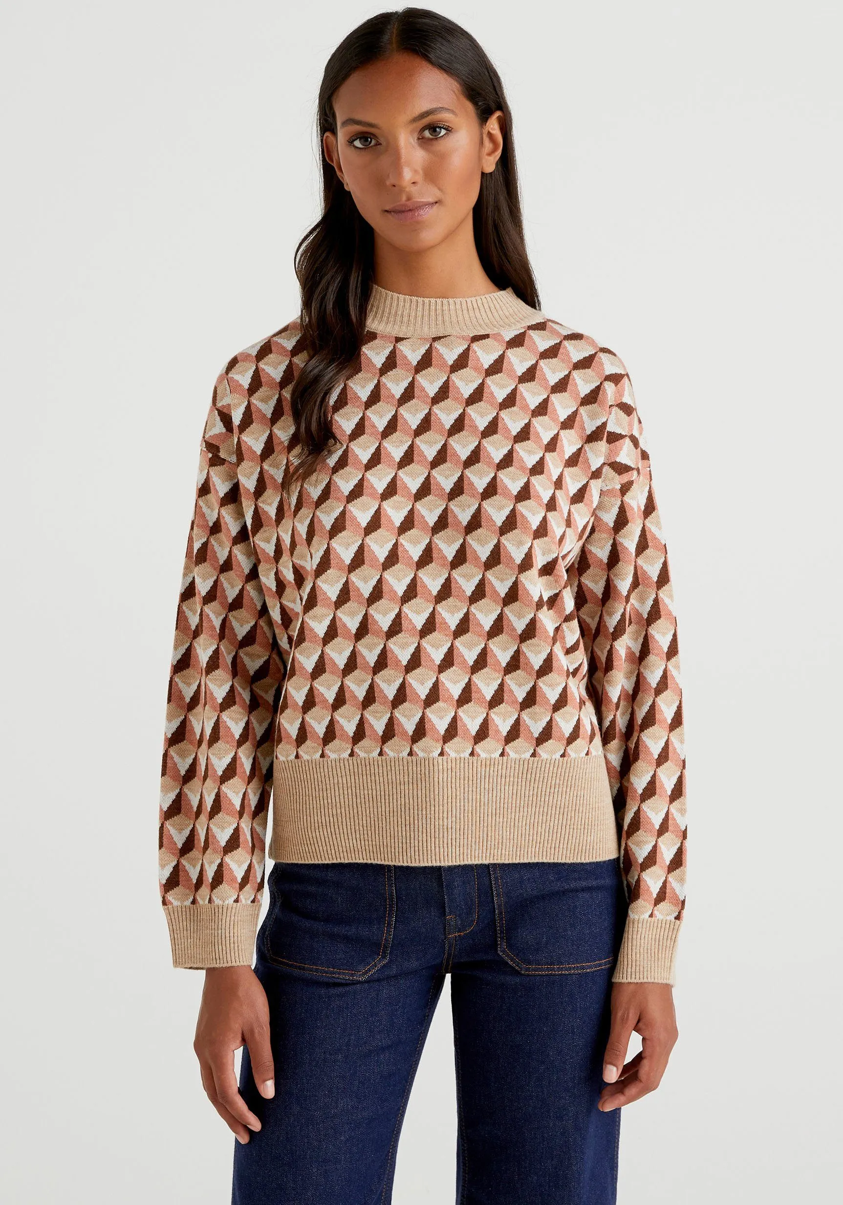 UNITED COLORS OF BENETTON TRUI MET RONDE HALS MET GRAFISCH BREIMOTIEF (1DELIG)